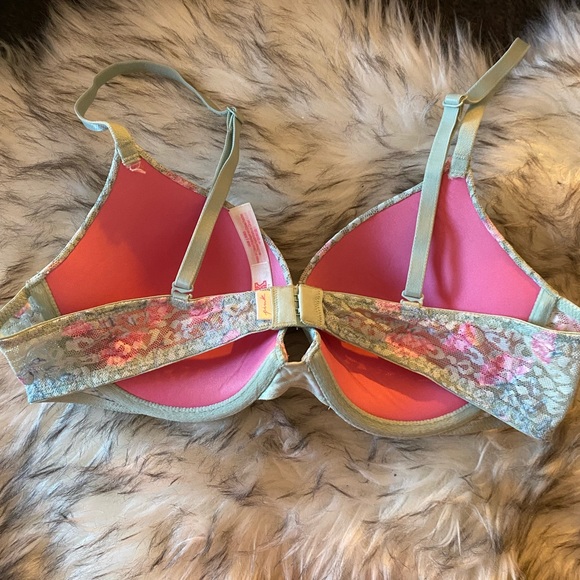 Victoria secret PINK lace push up bra - Picture 4 of 4
